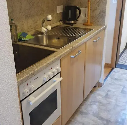 Small Apartment, Appartement *